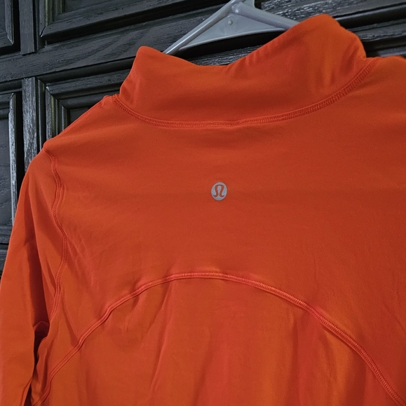 Lululemon run top - Picture 8 of 10